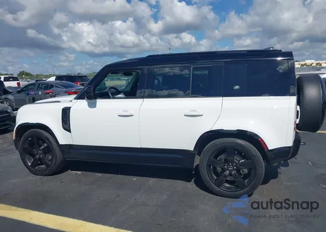 2024 Land Rover Defender 110 P400 X-Dynamic Se z USA, uszkodzony, nr VIN SALE27EU1R2343155